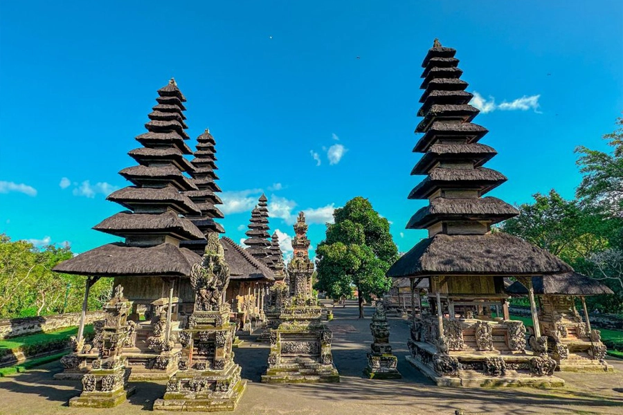 Taman Ayun Temple