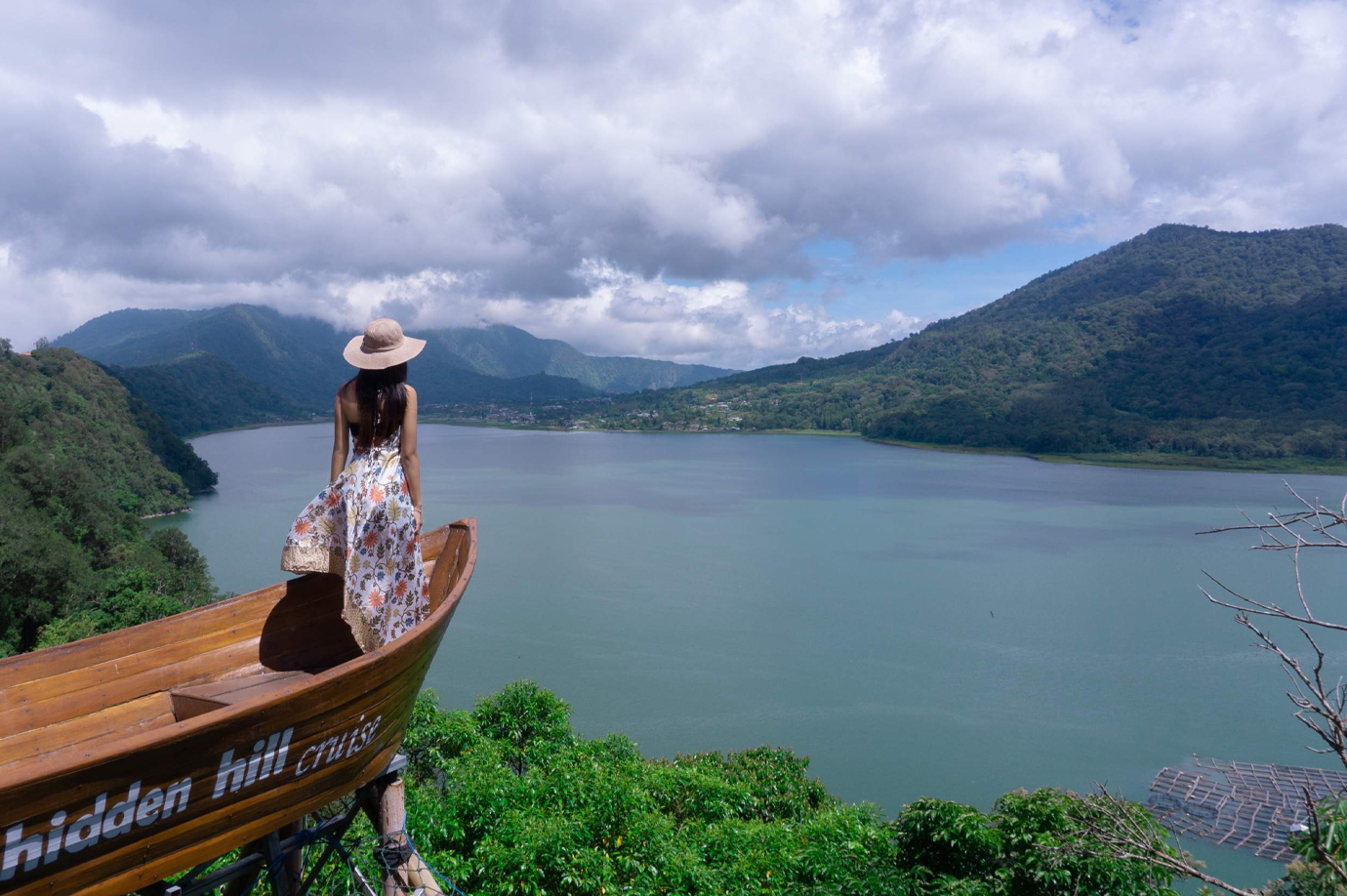 Serenity at Wanagiri Hidden Hill Overlooking Lake Buyan, Bali Wanagiri Hidden Hill
